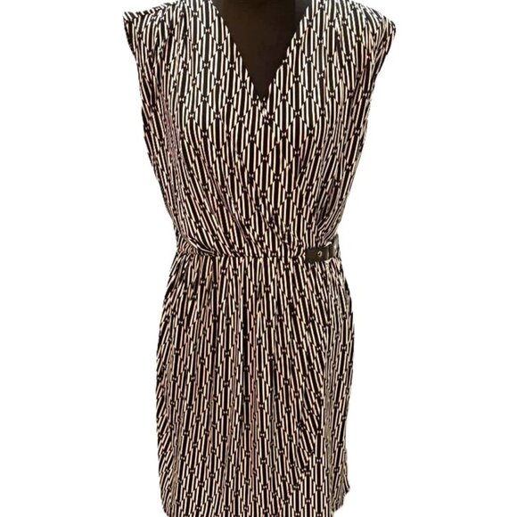 MICHAEL KORS Black & White Printed Faux Wrap Dress w/Side Buckle ( P/M) NWT $120 - Picture 3 of 7
